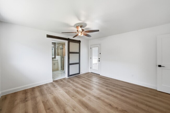 Building Photo - 7765 El Pensador Dr