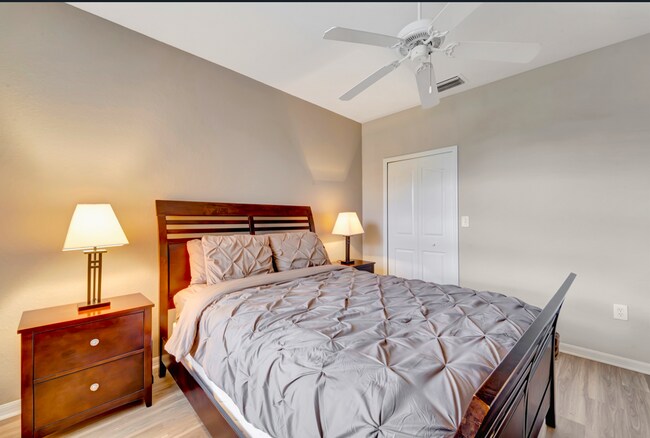 Building Photo - 8351 38th St Cir E