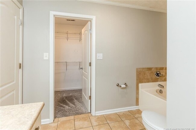Building Photo - 300 Pageant Ct