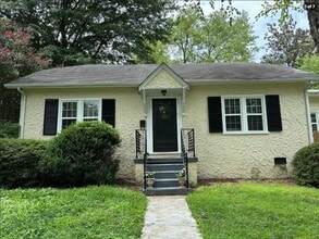 Building Photo - 922 Sabot St
