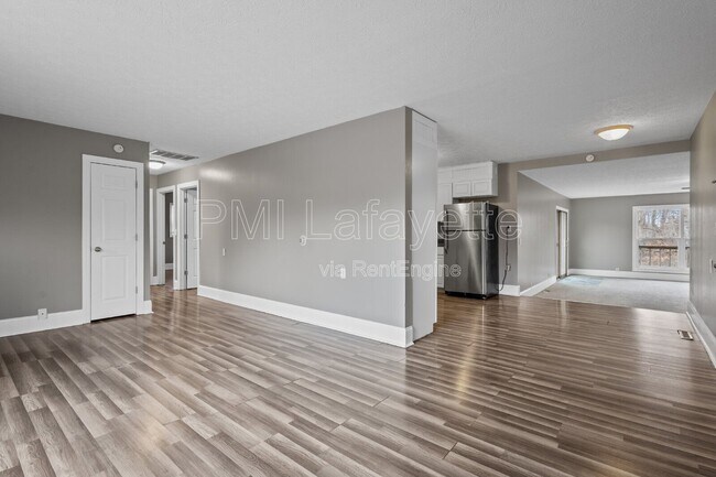 Building Photo - 5318 E 200 N