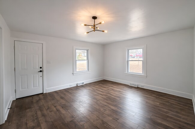 Building Photo - Gantt ST