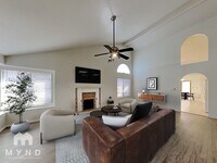 Building Photo - 10487 N Fairway Vista Ln