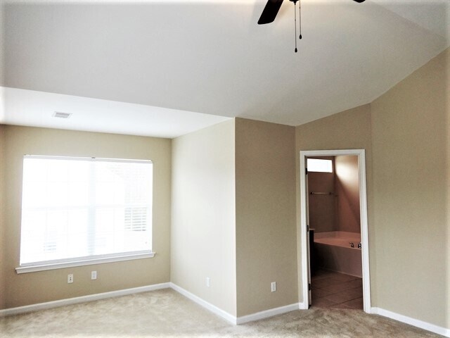 Building Photo - 2236 Blakers Blvd