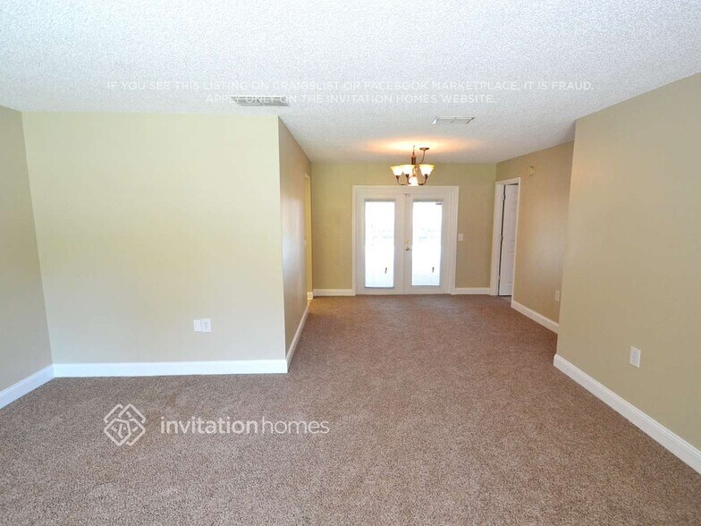 Building Photo - 5902 Buck Run Dr