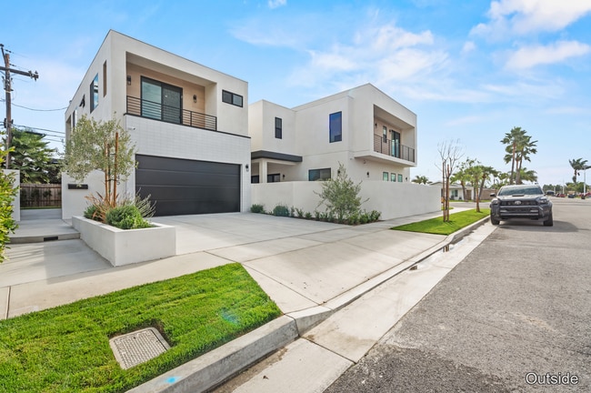 Building Photo - Showing Times: to schedule a viewing, please contact us