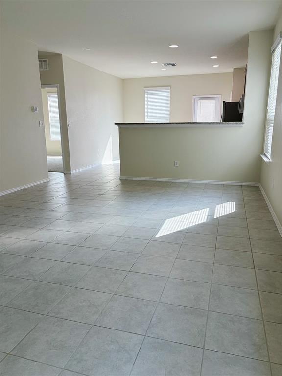 Building Photo - 351 Mistflower