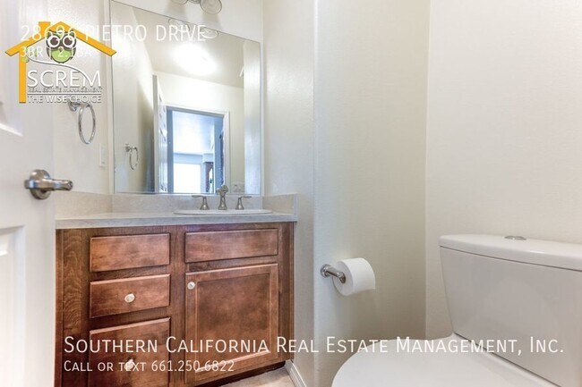 Building Photo - West Creek Townhome with 3 Bedrooms and Lo...
