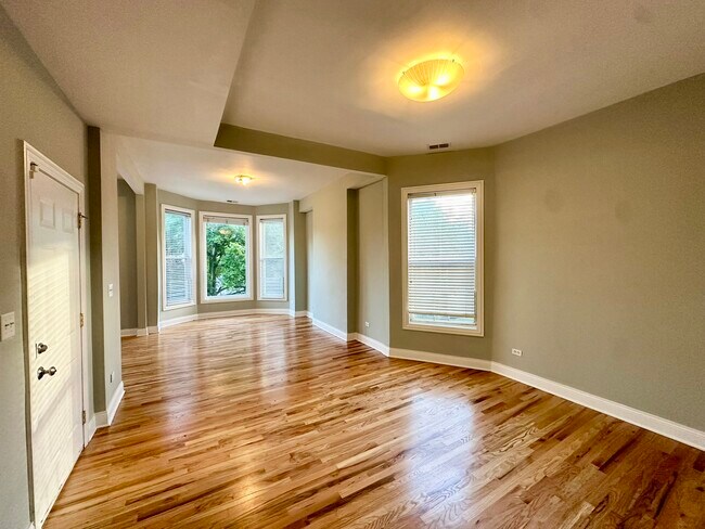 Primary Photo - 3255 W Fulton Blvd