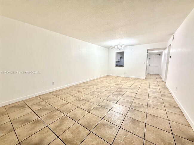 Building Photo - 2500 SW 81st Ave