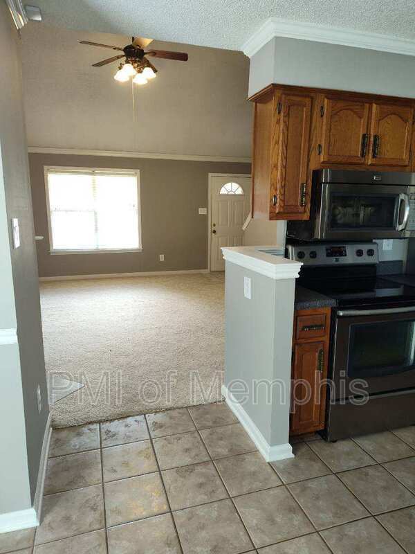 Building Photo - 3067 Woodland Fern Cove