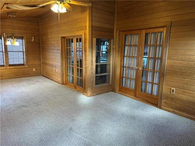 Building Photo - 414 Plum Ave