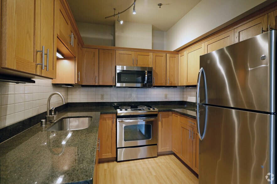 Primary Photo - The Cedars