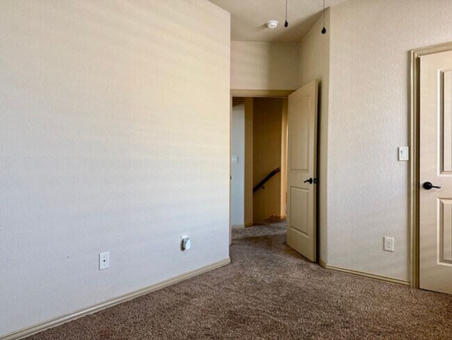 Building Photo - 1409 San Miguel Ct