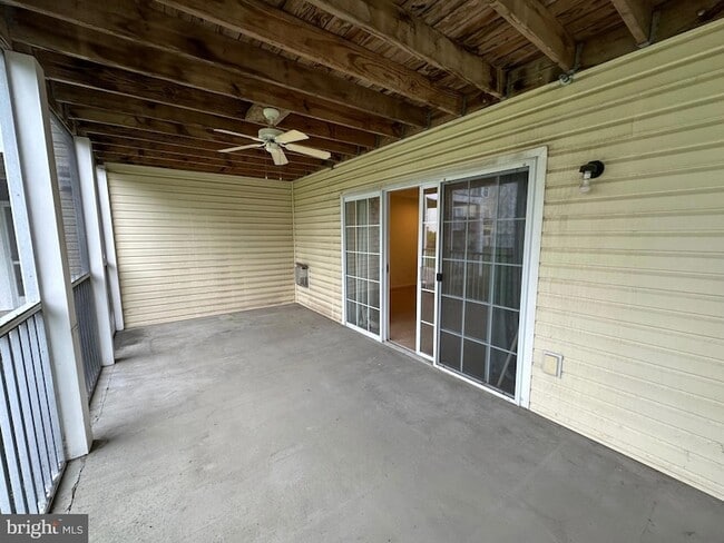 Building Photo - 1101 Caitlins Way