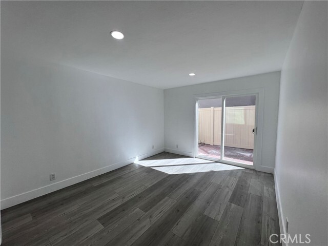 Building Photo - 1184 Rutland Rd