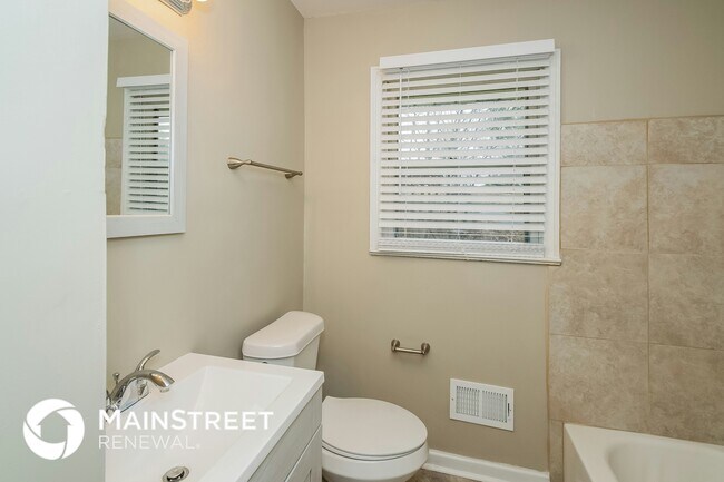 Building Photo - 229 Chickasaw Dr