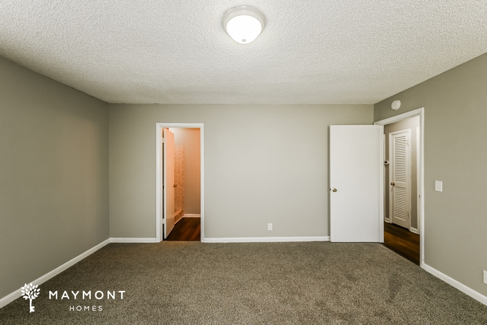 Building Photo - 632 Cedarmont Dr