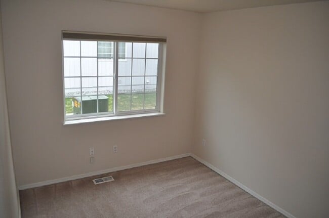 Building Photo - 3 Bedroom East Anchorage Condo!