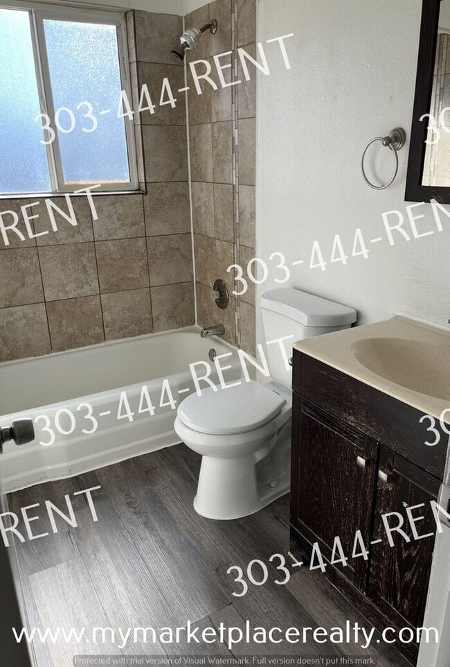 Building Photo - 2 Bedroom & 1 Bathroom in Brighton