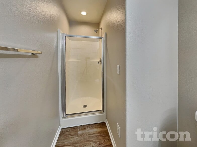 Building Photo - 623 Marlberry Pl