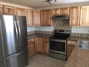 Building Photo - 1015 Roosevelt Ave