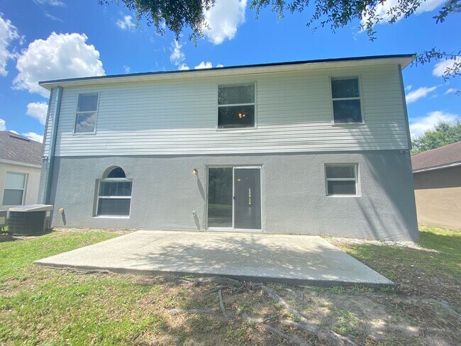 Building Photo - Beautiful 4B/3.5B/2 Car Garage 2-Story Home!