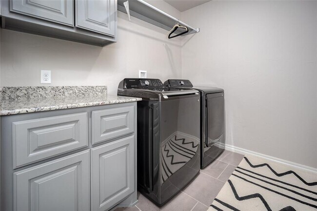 Building Photo - 18644 Groveton Blvd