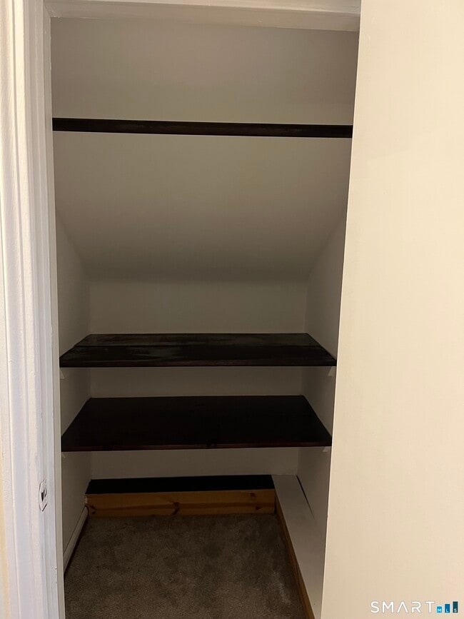 Building Photo - 657 Naugatuck Ave