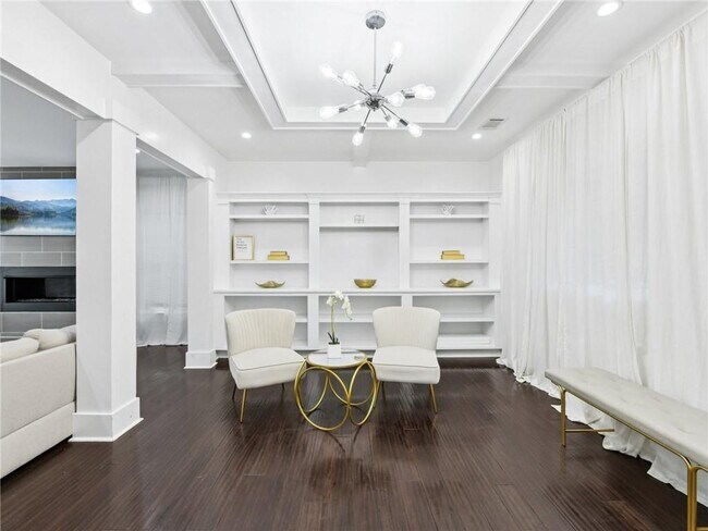 Building Photo - 1399 N Druid Hills Rd