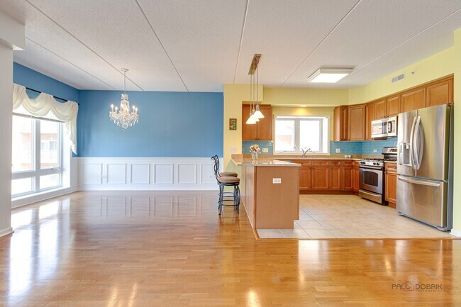 Building Photo - 799 Graceland Ave