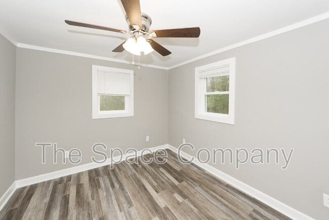 Building Photo - 209 Testament Ln