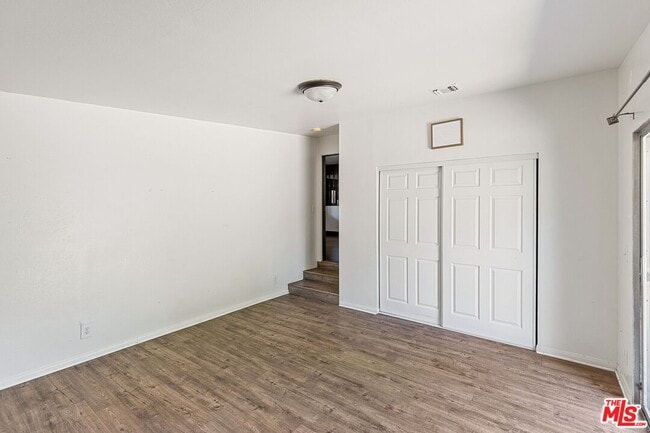 Building Photo - 5723 Stansbury Ave