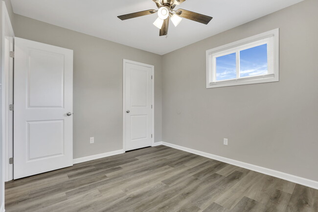 Building Photo - 2817 Woodgrove Dr