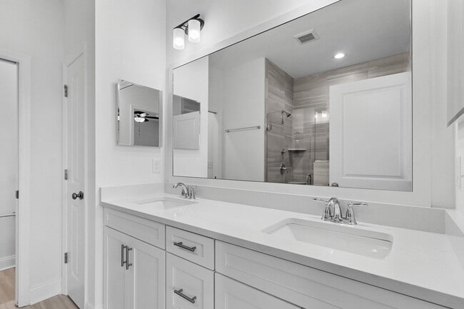 Building Photo - 4248 Landry Ln