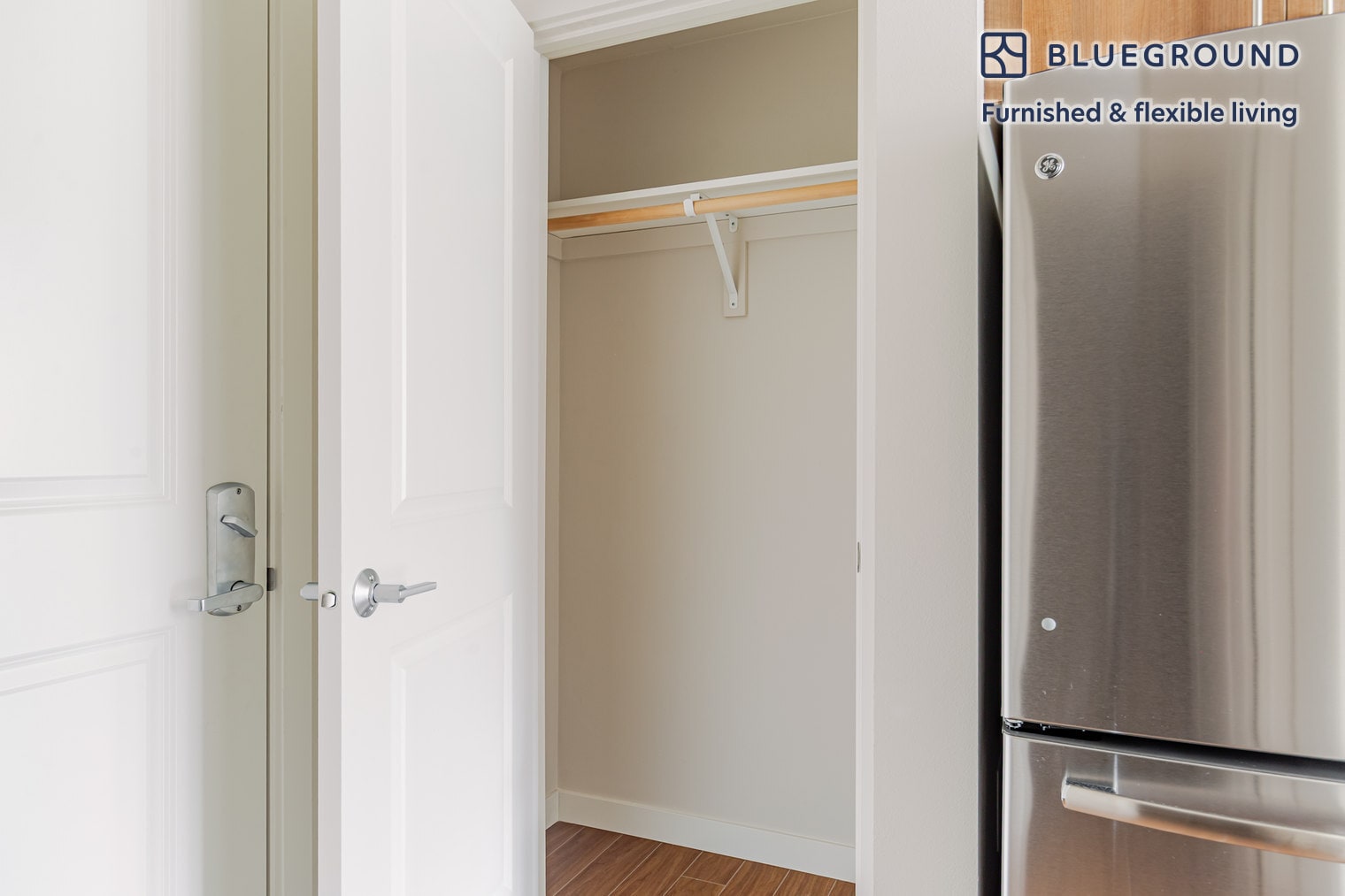 Building Photo - 10333 Main St