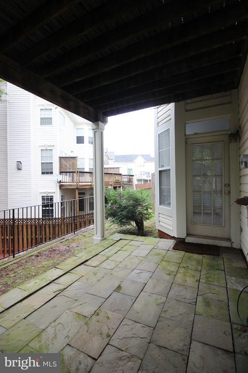 Building Photo - 46140 Cecil Terrace