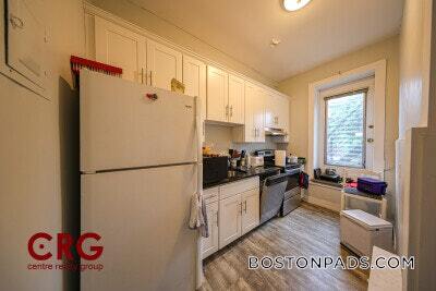 Building Photo - 1712 Beacon St