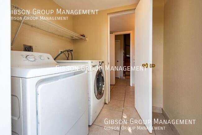 Building Photo - 1240 NW 6th Ave