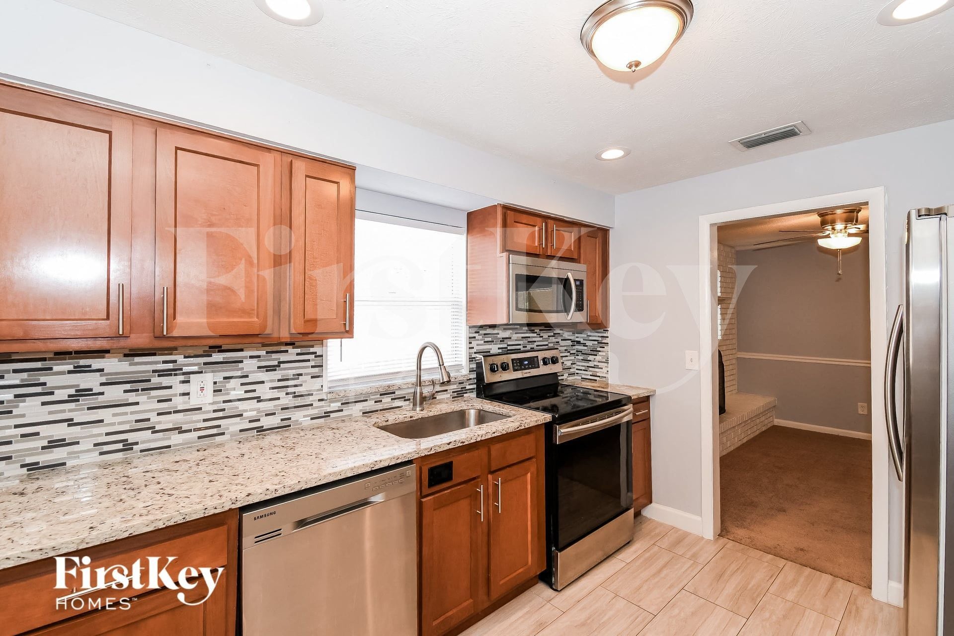 Building Photo - 451 Gano Ct