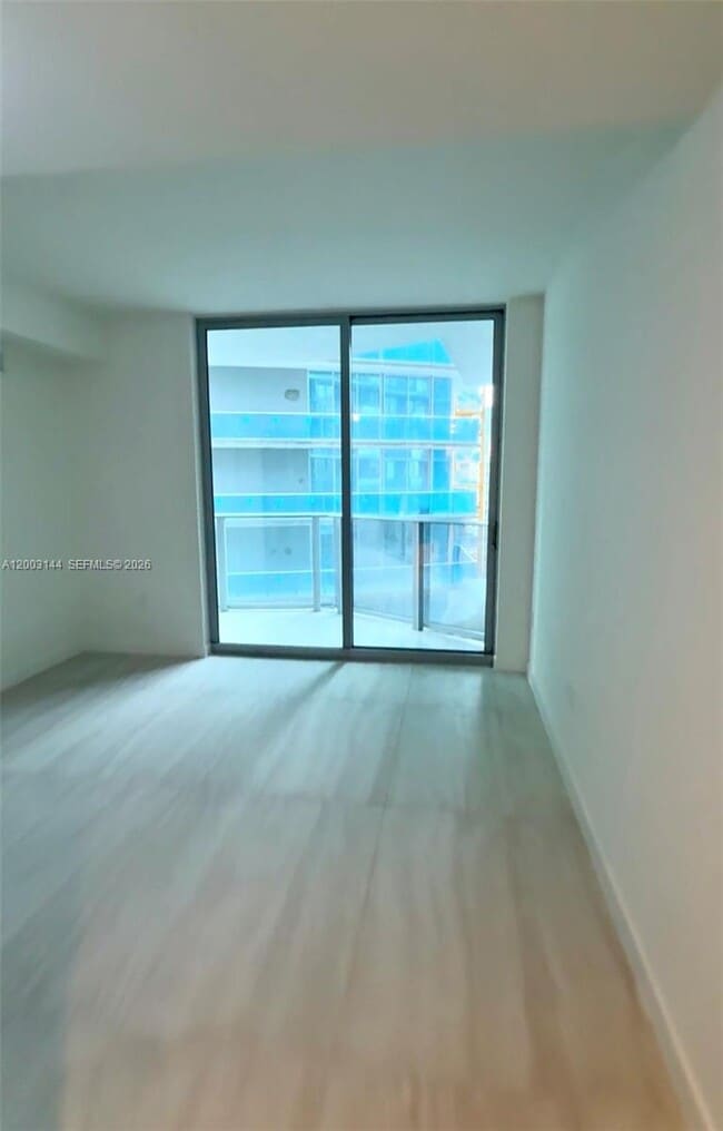 Building Photo - 77 SE 5th St