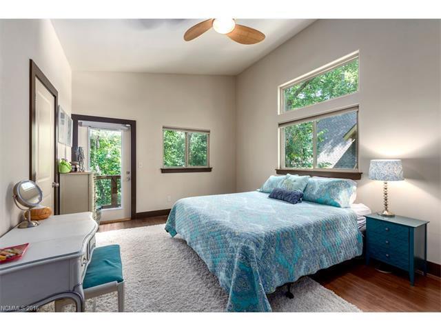 Building Photo - Green Built Dazzler in Asheville's West Side!