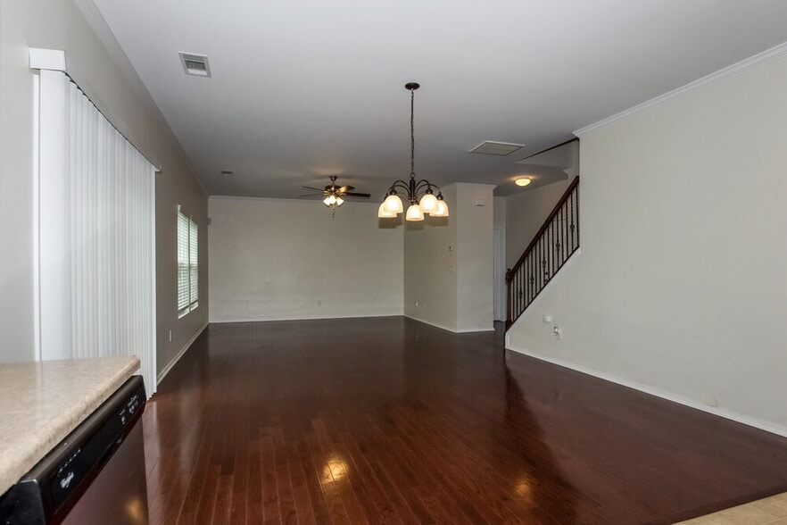 Building Photo - 6413 Prosperity Commons Dr