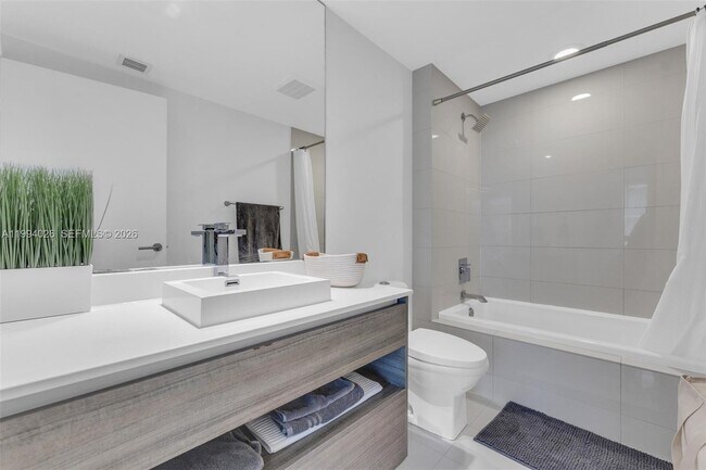 Building Photo - 1100 S Miami Ave