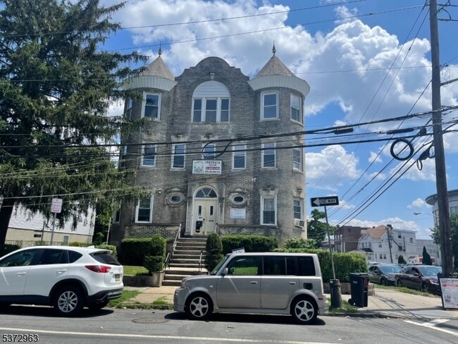 Primary Photo - 535 N 7th St