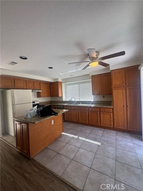 Building Photo - 971 Longview Dr