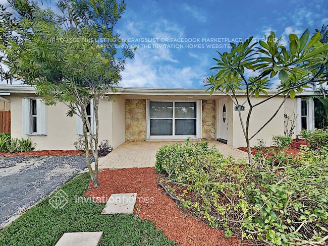 Building Photo - 1195 NW 92nd Ave