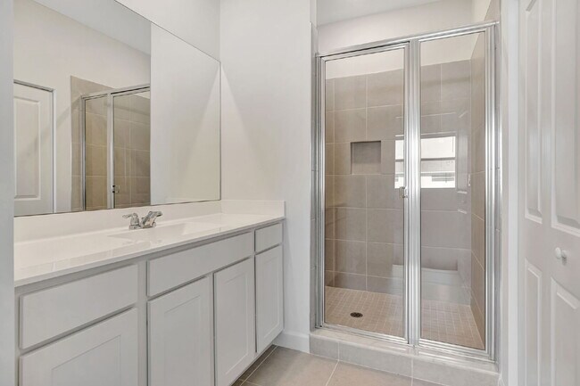 Building Photo - Modern Townhome @ Veranda Landing