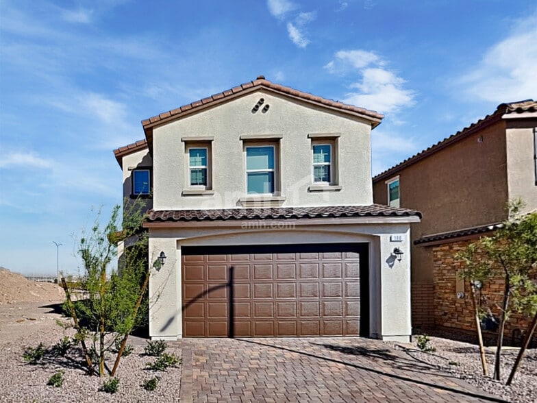 Primary Photo - 100 Island Plumeria Ln