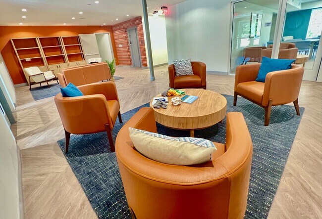 Building Photo - Brand New, 1 bedroom in Beacon Landing- With Elevator!